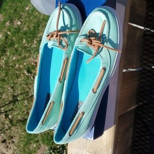 Sperry shoes